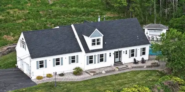 7 Perry Rd
