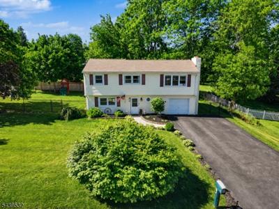 14 Bettino Dr