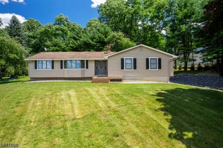 9 Ernella Dr