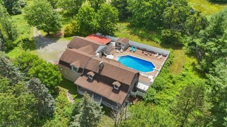 17 E Dreahook Rd