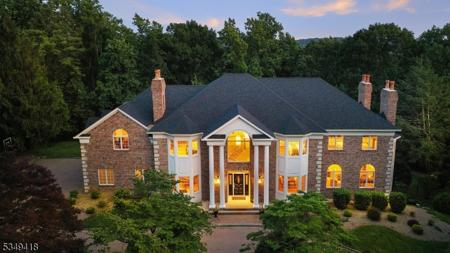 24 Glenview Dr