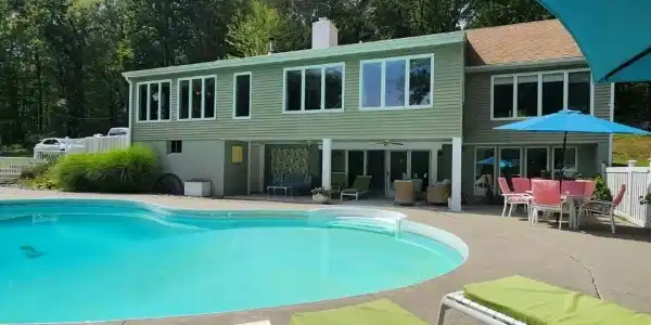 955 Middleville Rd