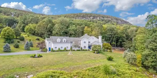 6 Mountain Terrace