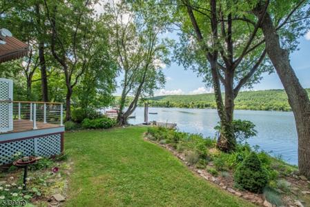239 E Shore Lake Owassa Rd