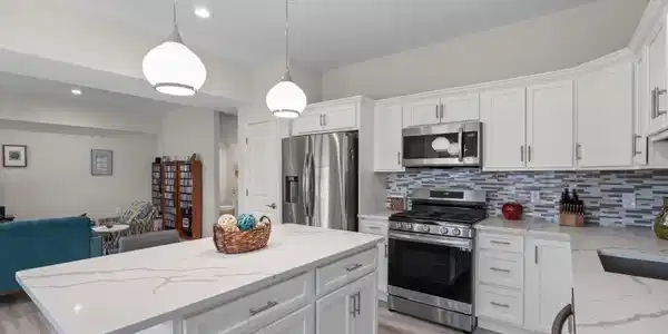 165 Lakeside Rd