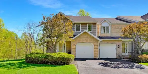 11 Edgefield Dr