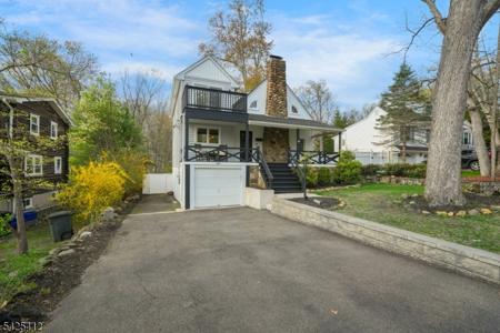 8 Mountainside Dr