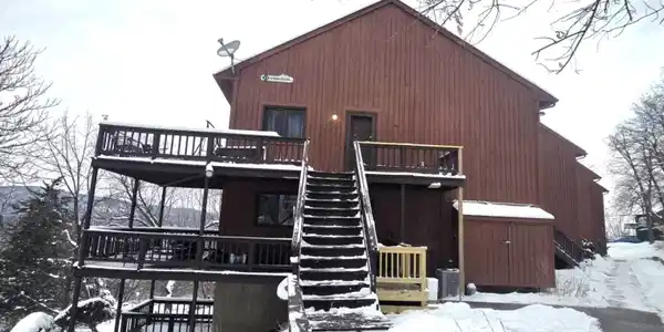 23 Wimbledon Dr