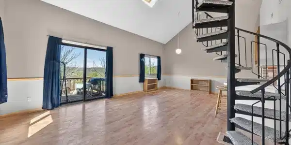 23 Wimbledon Dr