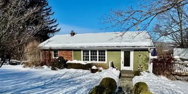 6 Courtland Rd