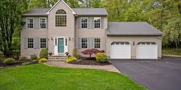 4 Pembrook Ct