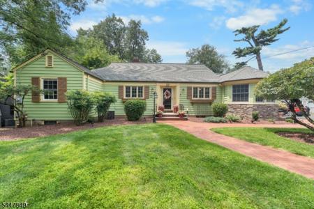 950 Belvidere