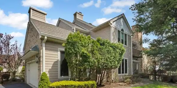 21 Wedgewood Dr