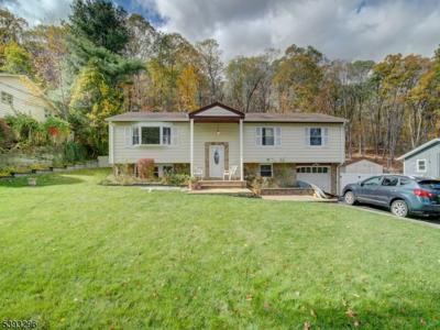 18 Upper High Crest Dr