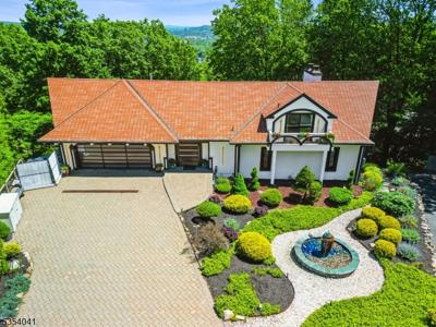 18 Fairview Dr