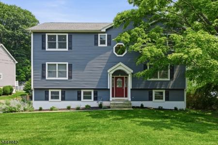 203 W Lake Shore Dr