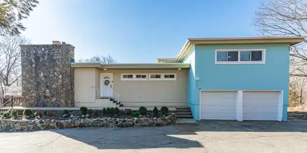 21 Skyview Rd