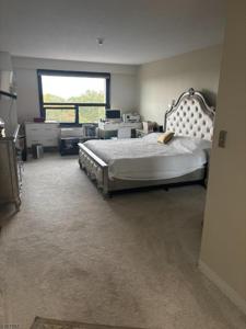 2 Claridge Dr