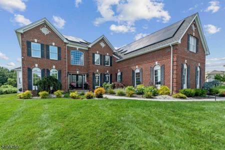 7 Flagstone Hill Road