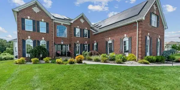 7 Flagstone Hill Road