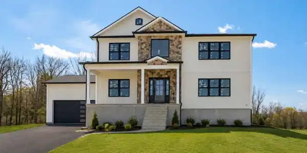 9 Emerald Dr