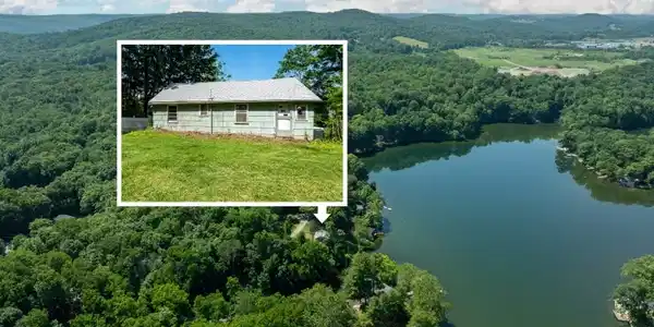 19 Lake Grinnell Ln
