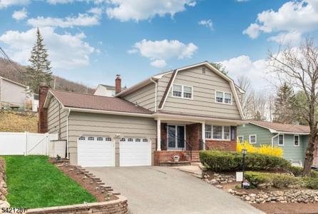 32 Schirra Dr