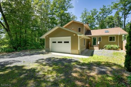 11 Mt Crest Rd