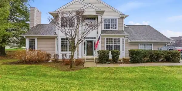 1331 Eagles Nest Ct