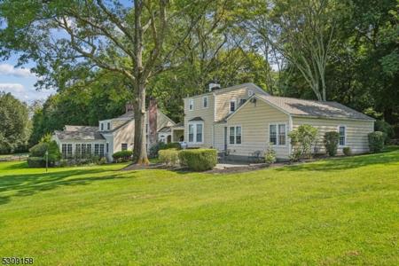 75 Roxiticus Rd