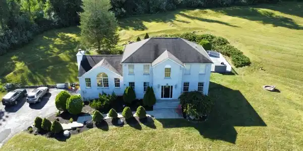 6 Rose Ln