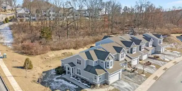 72 Lupine Ln