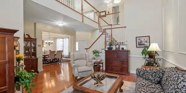 64 Briar Ct