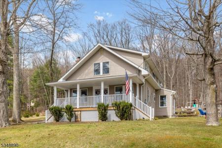 194 Fairview Ave