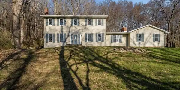 22 Tamarack Rd