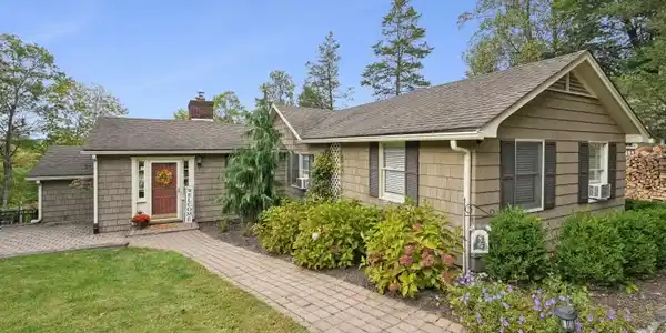 133 Hillside Dr