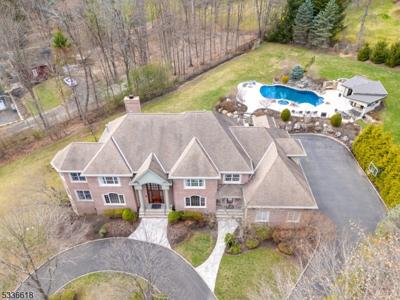 621 Valley Rd