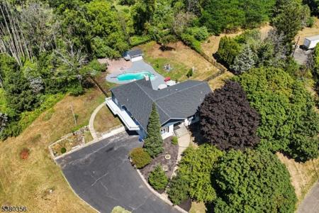 2 Rossi Dr