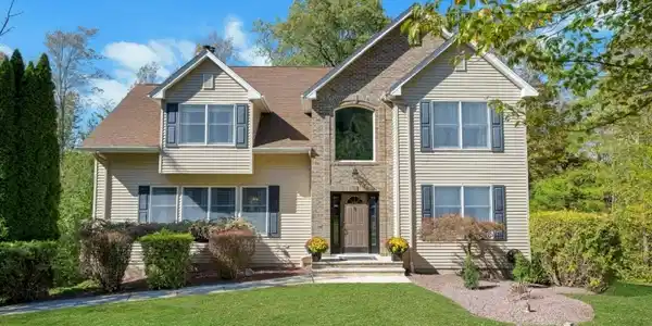 20 Forest Ridge Ter