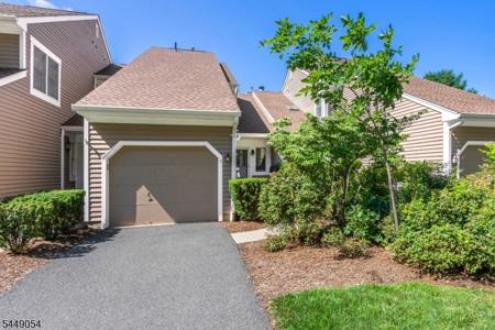 7 Dorset Ln