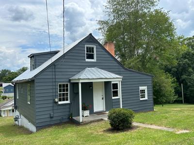 134 Center St.