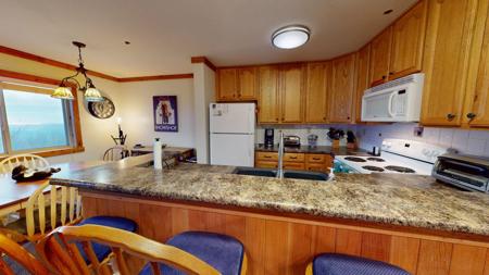 102a Summit