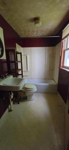 274 South St