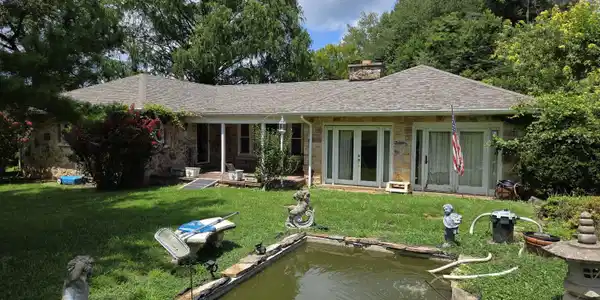 607 Bear Springs Rd