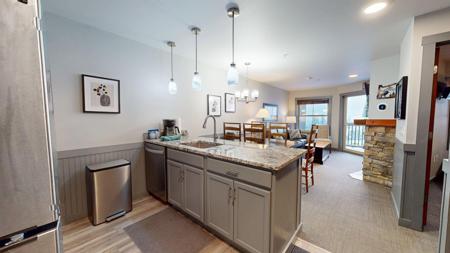 250/249 6175 Snowshoe Drive N