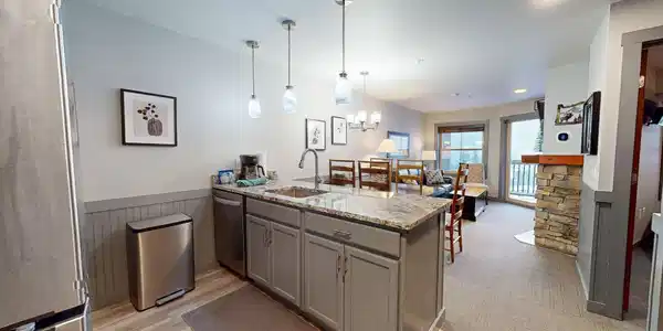 250/249 6175 Snowshoe Drive N