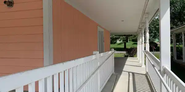 Image 3: unit 9 & 7 302,310 pic 3