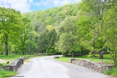 Image 2: 2-HV Road4