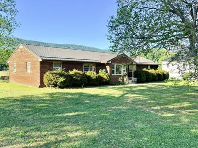2088 Seneca Trl S