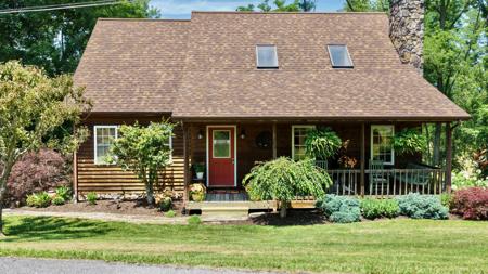 300 Max Meadows Rd